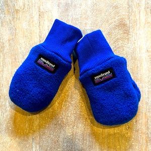 0-3 months Patagonia Mitts
